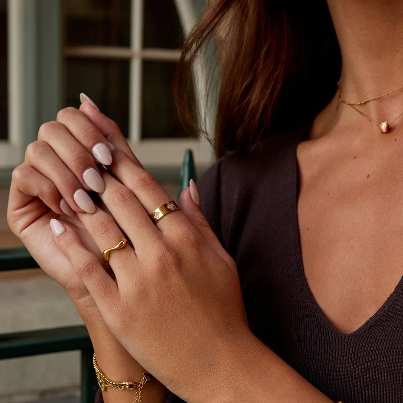 Lucky Bloom Crystal Band Ring