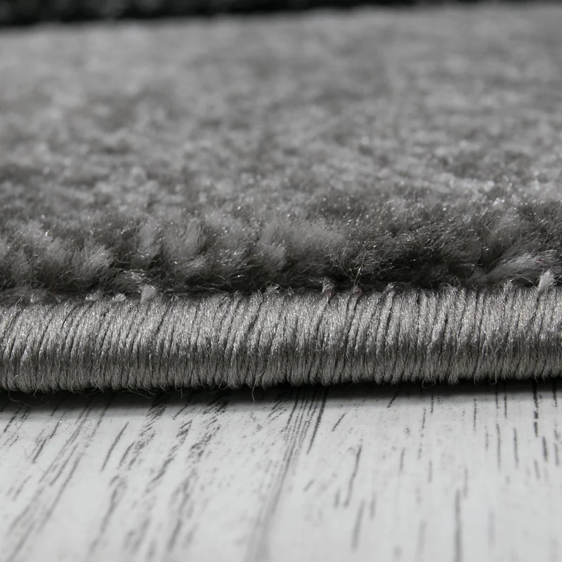 Designer Teppich Wohnzimmer Grau Kariert mit Farbverlauf und Konturenschnitt