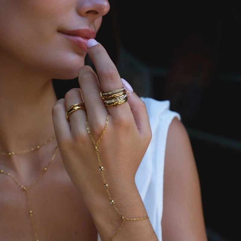 Entwine Gold Crystal Link Ring