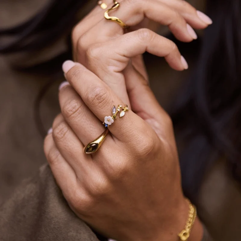 Fleur Lumiere Adjustable Blossom Ring