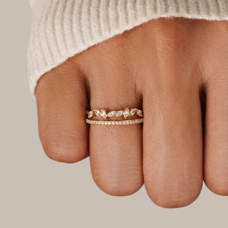 Laurel Glow Crystal Double-Band Ring