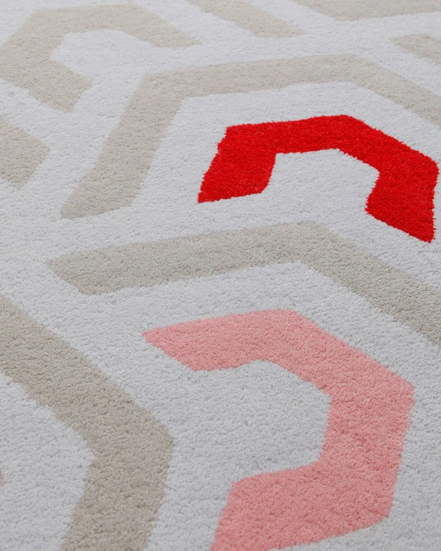 Labyrinth in Sand mit Rot - Hoch-Tief-Handtuft 160 x 230 cm
