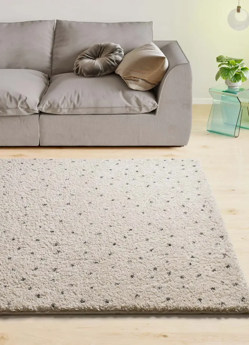 Alfombra shaggy crema con puntos negros Lush Dottie