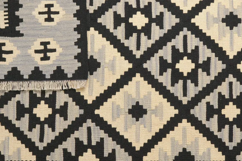 Kelim Gashgai · Handgewebt – Schwarz, 195x149 cm