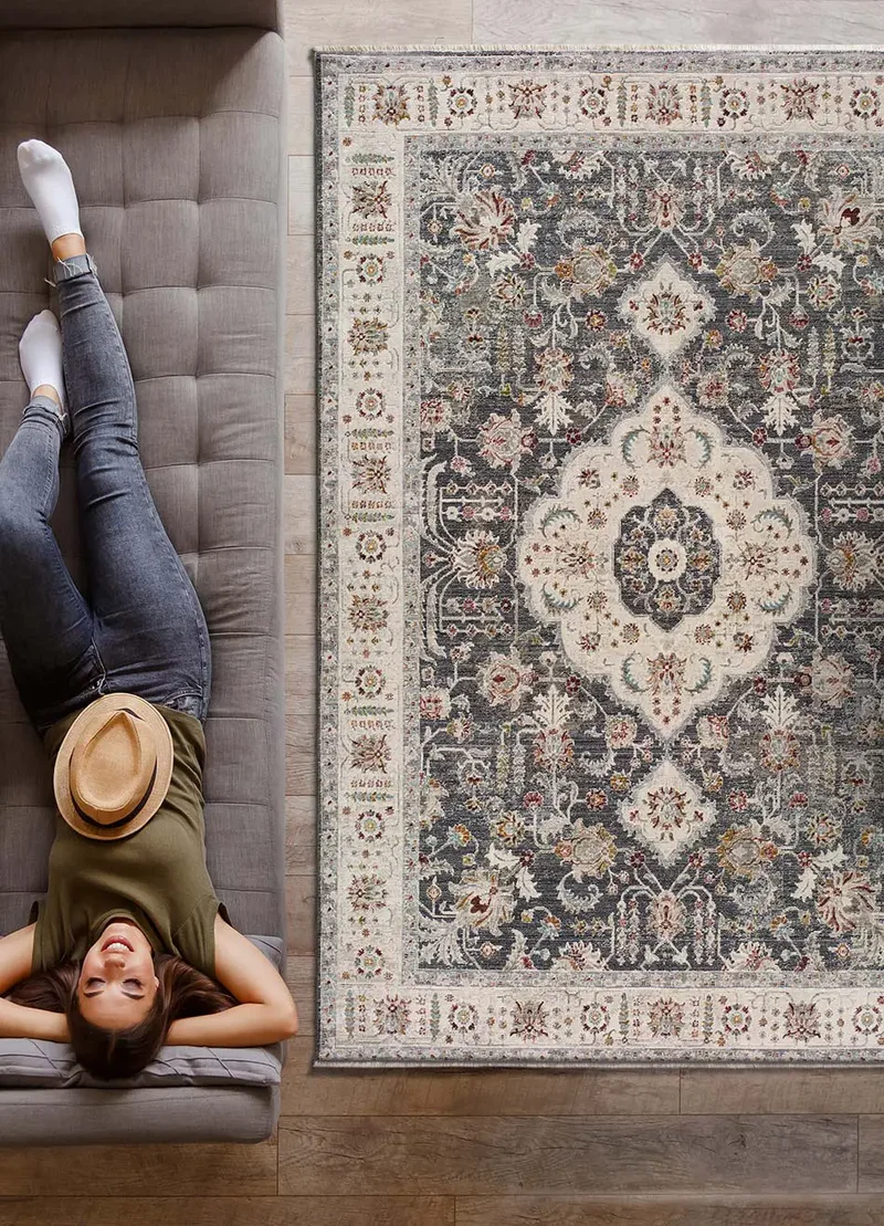 Alfombra vintage con flecos Keshan Gris 52013