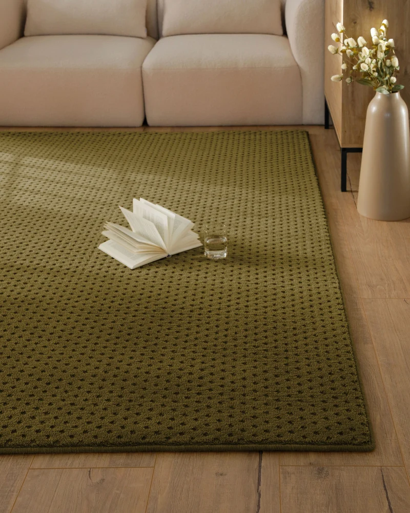 Kurzflor Teppich aus Schurwolle Oliv Grün "Castello THREE" WECONhome