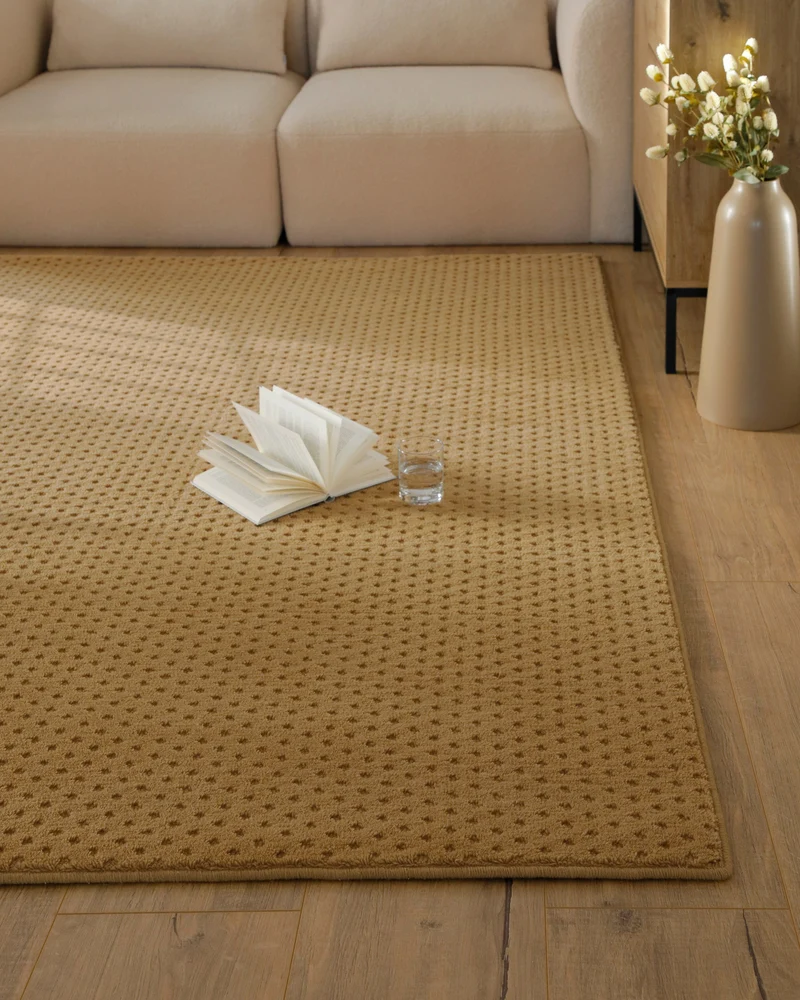 Kurzflor Teppich aus Schurwolle Karamell "Castello THREE" WECONhome