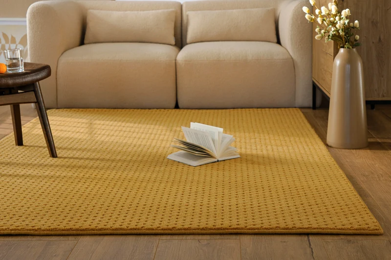 Kurzflor Teppich aus Schurwolle Gelb "Castello THREE" WECONhome