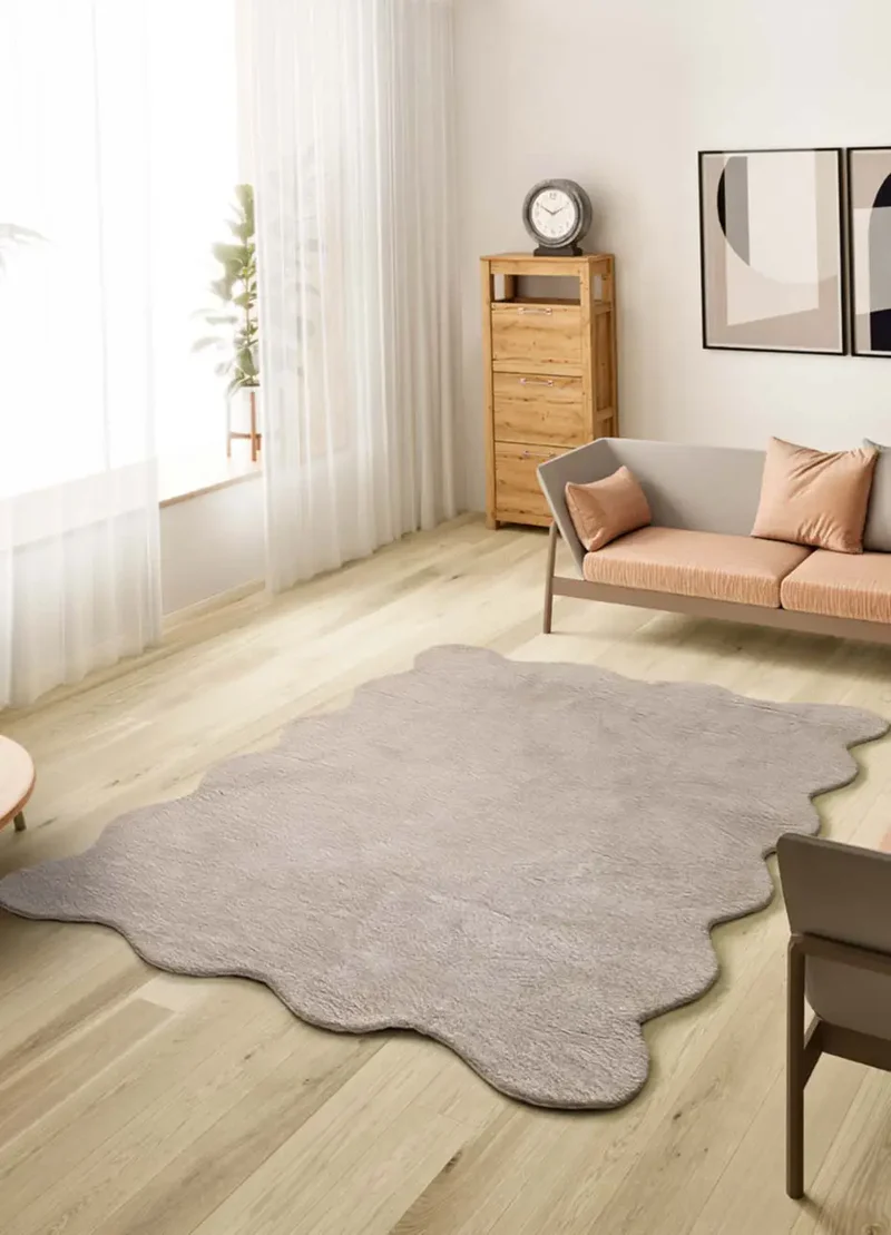 Alfombra lavable con borde ondulado Mellow Piedra