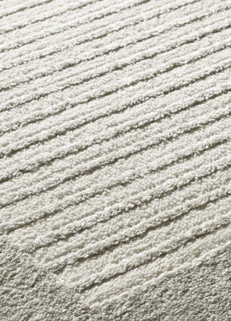 Alfombra geométrica con relieve Flora 12960 Plata