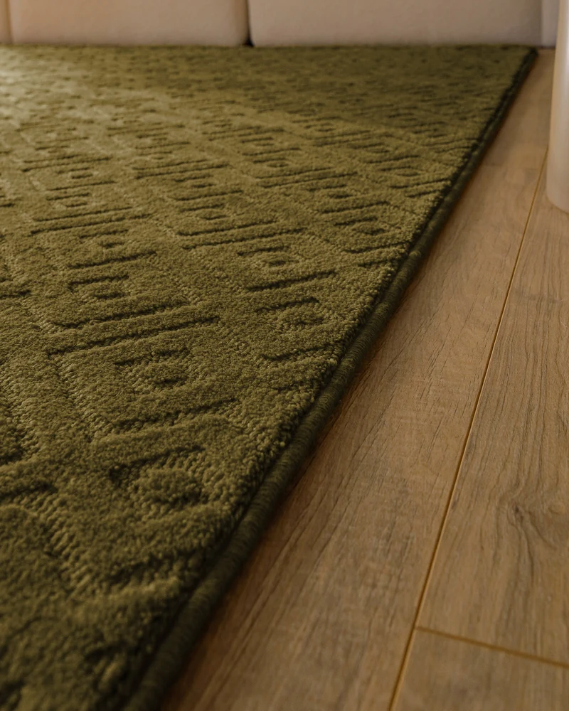 Kurzflor Teppich aus Schurwolle Oliv Grün "Castello TWO" WECONhome