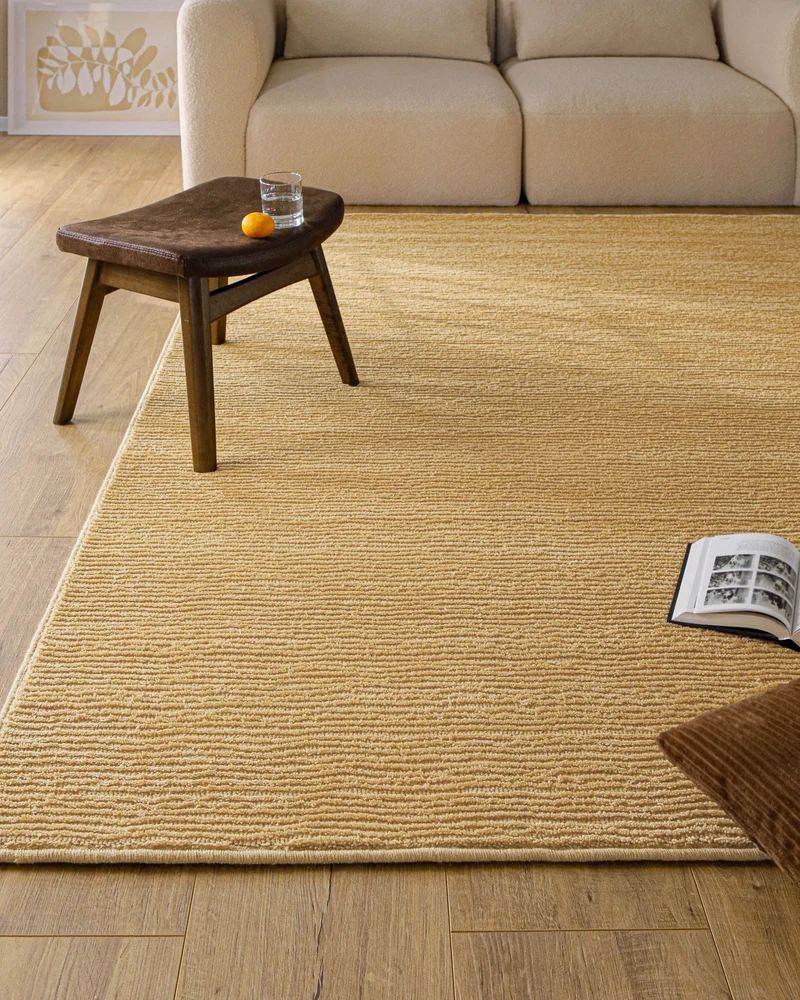 Kurzflor Teppich aus Schurwolle Sand Beige "Castello ONE" WECONhome