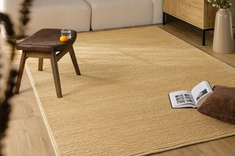 Kurzflor Teppich aus Schurwolle Sand Beige "Castello ONE" WECONhome