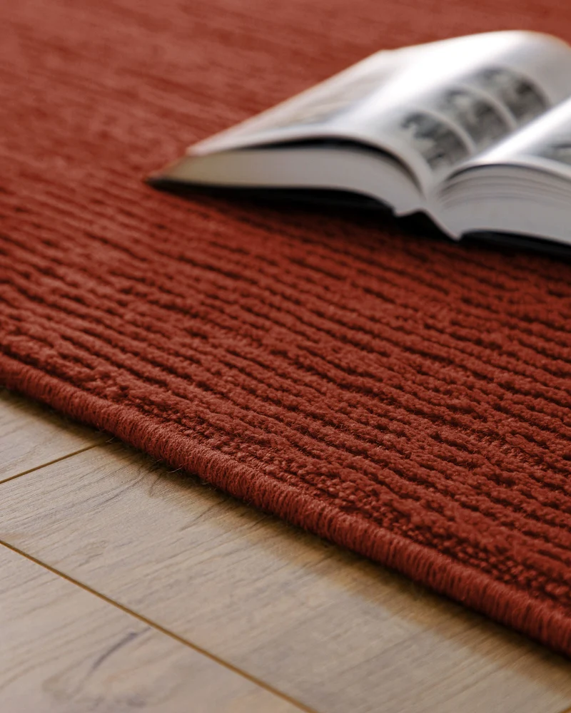 Kurzflor Teppich aus Schurwolle Kamin Rot "Castello ONE" WECONhome