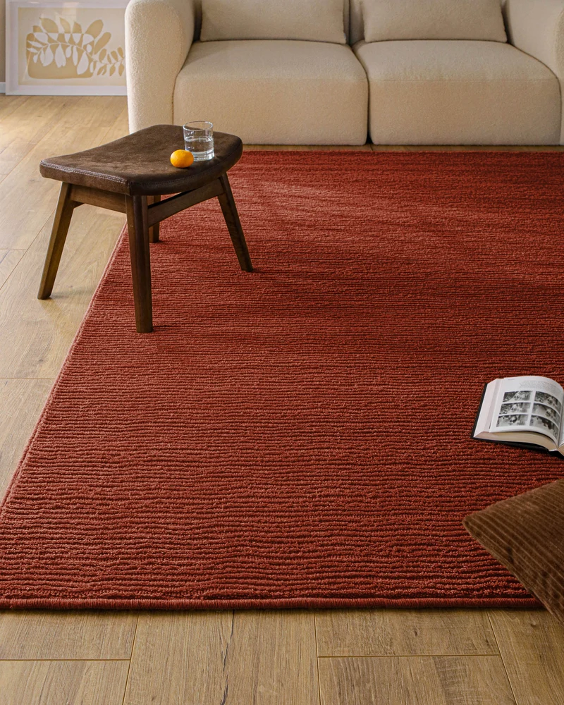 Kurzflor Teppich aus Schurwolle Kamin Rot "Castello ONE" WECONhome