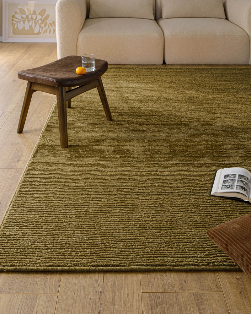 Kurzflor Teppich aus Schurwolle Blass Grün "Castello ONE" WECONhome