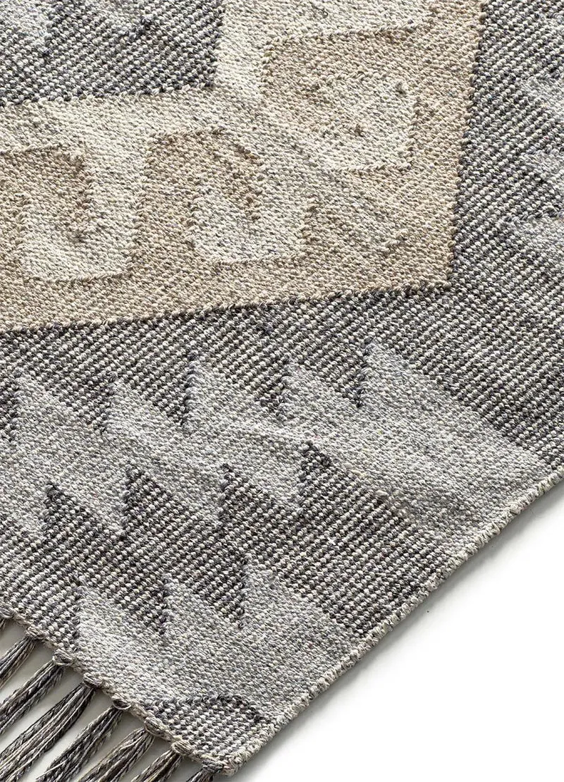 Alfombra kilim con flecos Chandia 1076 Gris