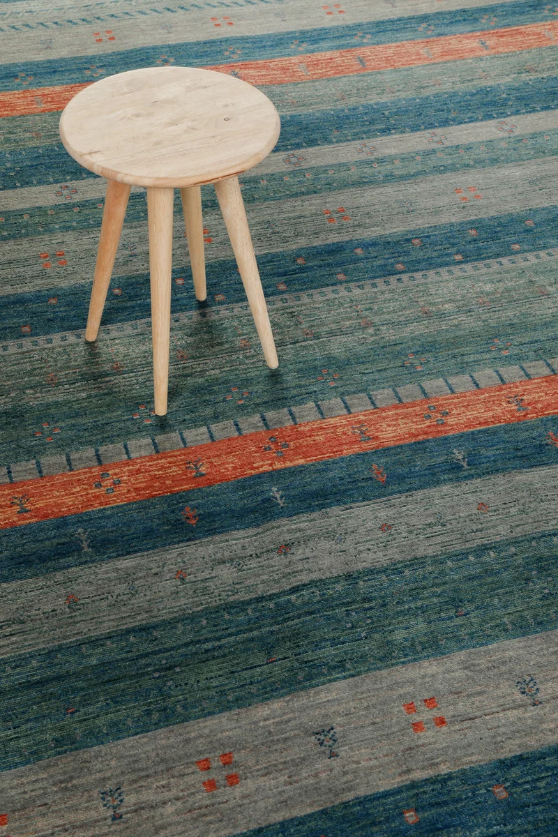 Loribaft Teppich 100 % Schurwolle 245x305 cm