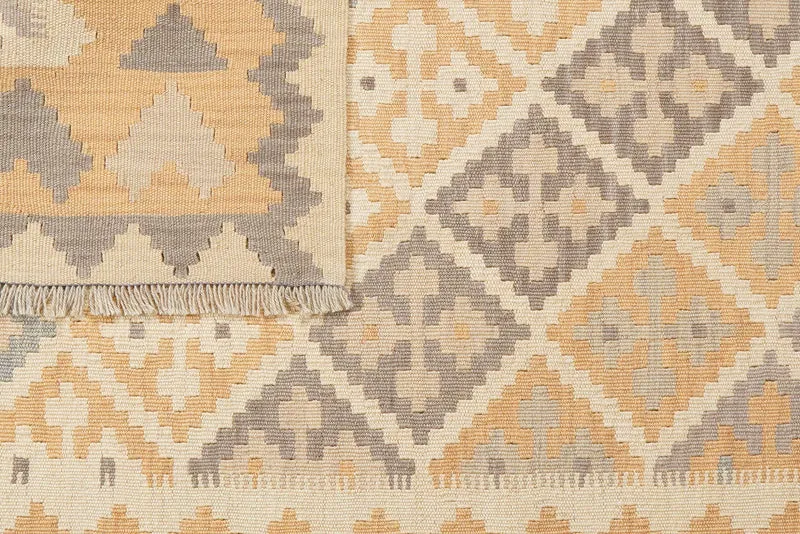 Kelim Gashgai · Handgewebt – Beige, 176x124 cm