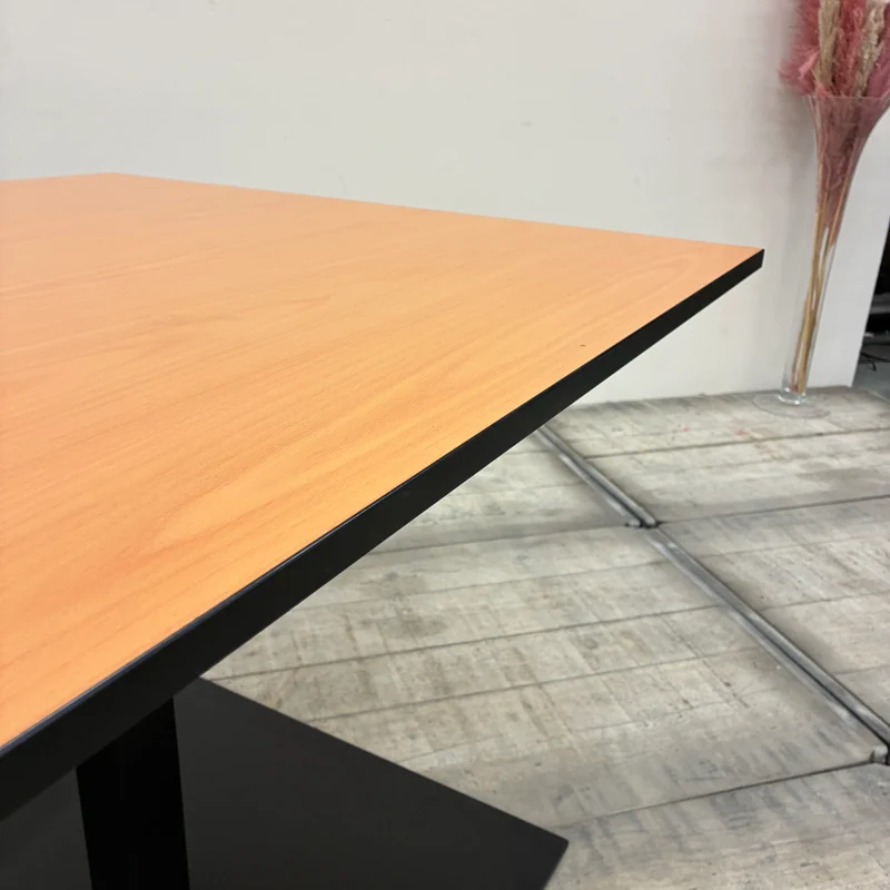 Büro Tisch Holz Schwarz Holz Quadratisch Mit Tellerfuß Tisch Gebraucht