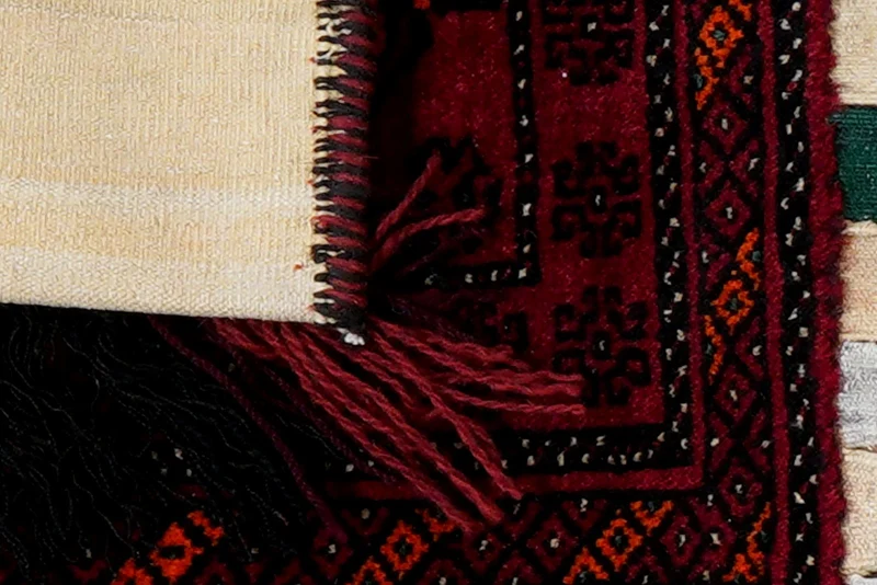 Khorjin · Handgefertigt – Rot, 95x49 cm