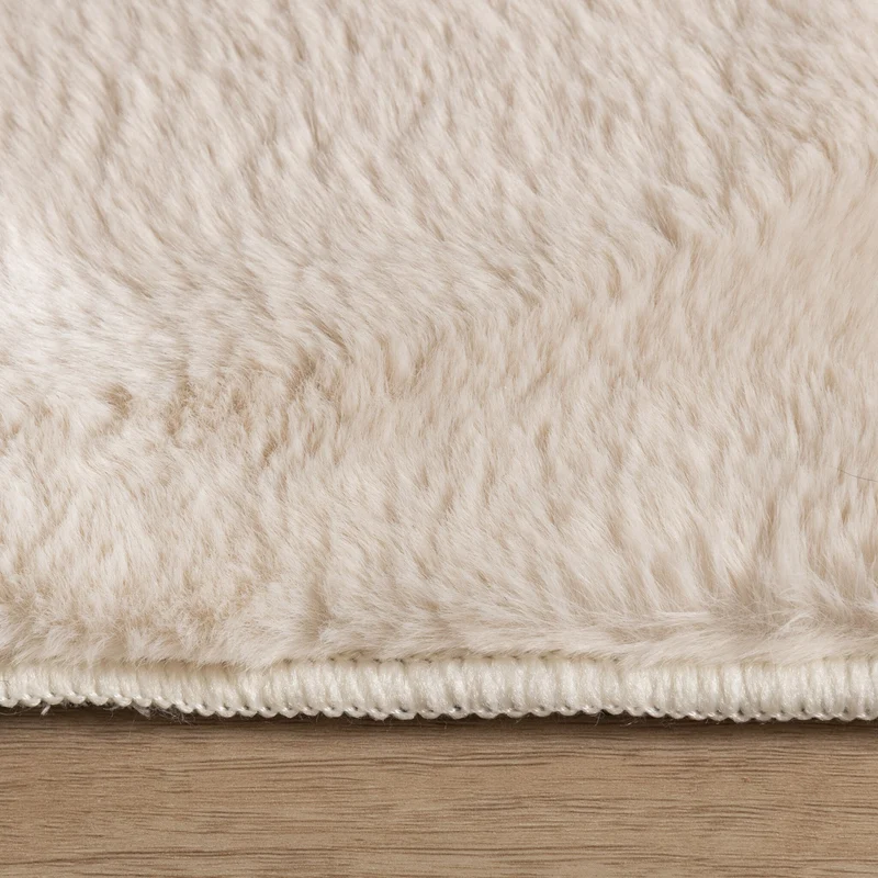 Flauschiger Läufer - Cozy Creme