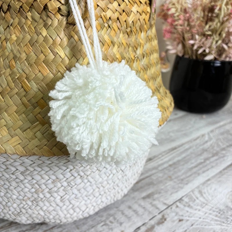 KidsDepot Aufbewahrungskorb PomPom Seegras Weiß Natur Quaste Deko