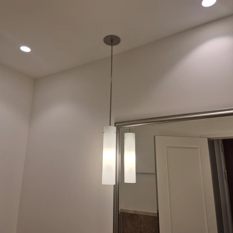 La Luce Leuchte zylindrisch weiß Glas - Atlantic Hotel Hamburg - Lampe gebraucht