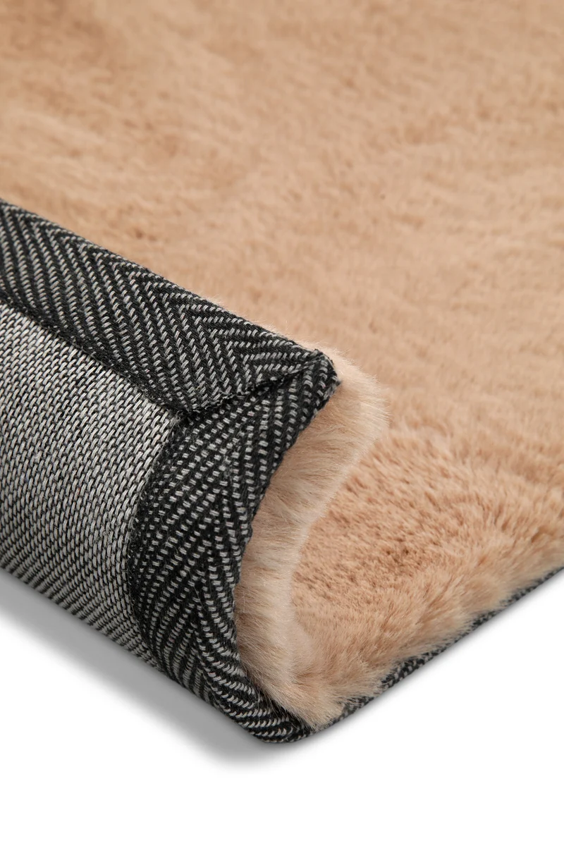 Kunstfell Teppich Apricot flauschig und weich "Anna" WECONhome Basics