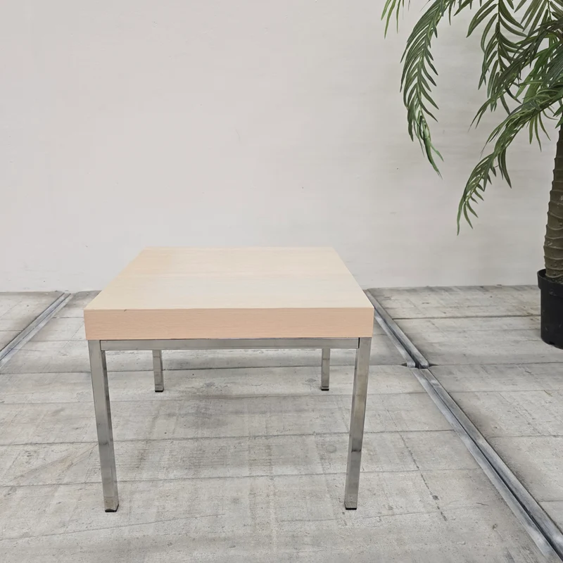 IKEA Klubbo Beistelltisch Hellbraun Holz quadratisch mit Metallgestell Tisch Gebraucht