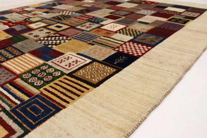 Gabbeh Teppich - Loribaft Indus - 142 x 197 cm - mehrfarbig