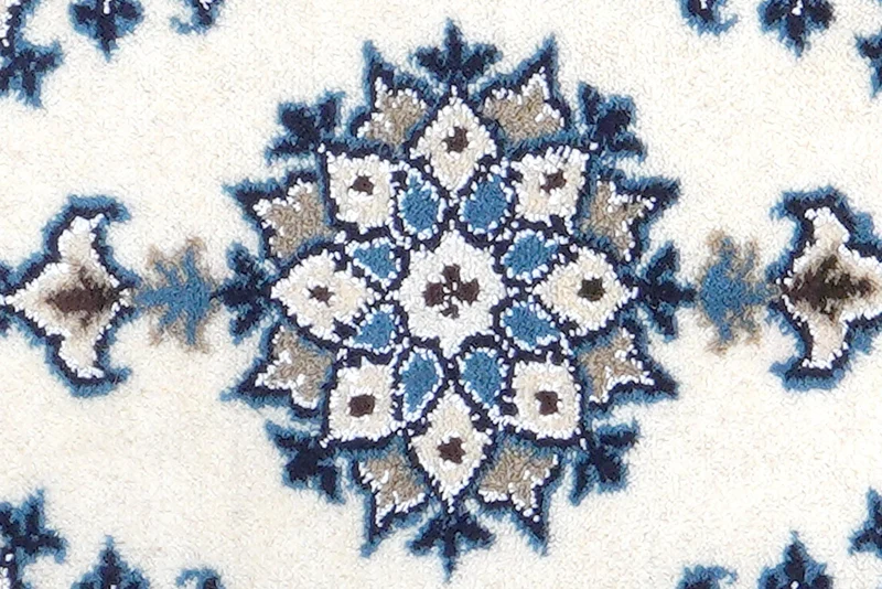 Nain 12La · Handgeknüpft – Beige, 65x40 cm