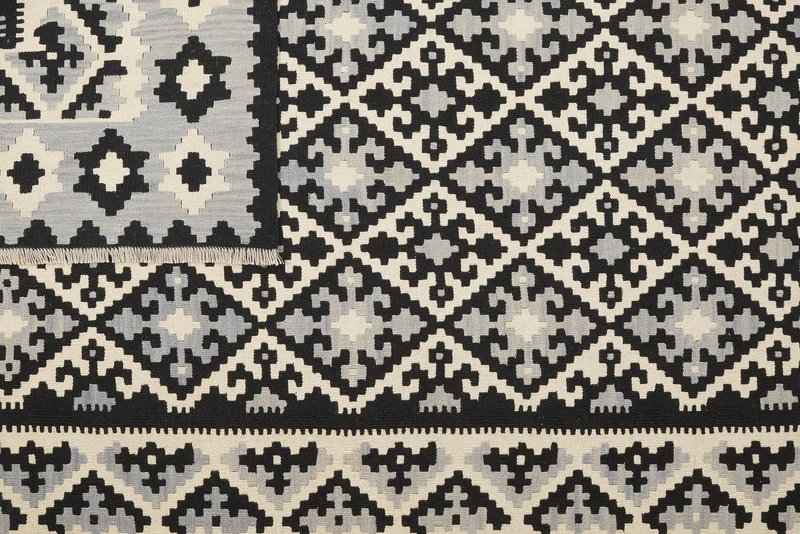 Kelim Gashgai · Handgewebt – Schwarz, 300x206 cm
