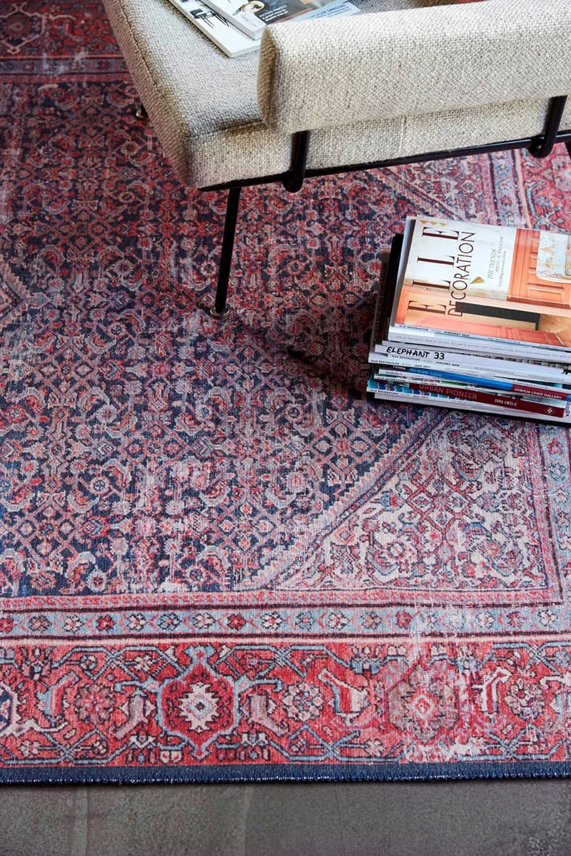 Vintage Teppich Rot Blau "Flashback" WECONhome