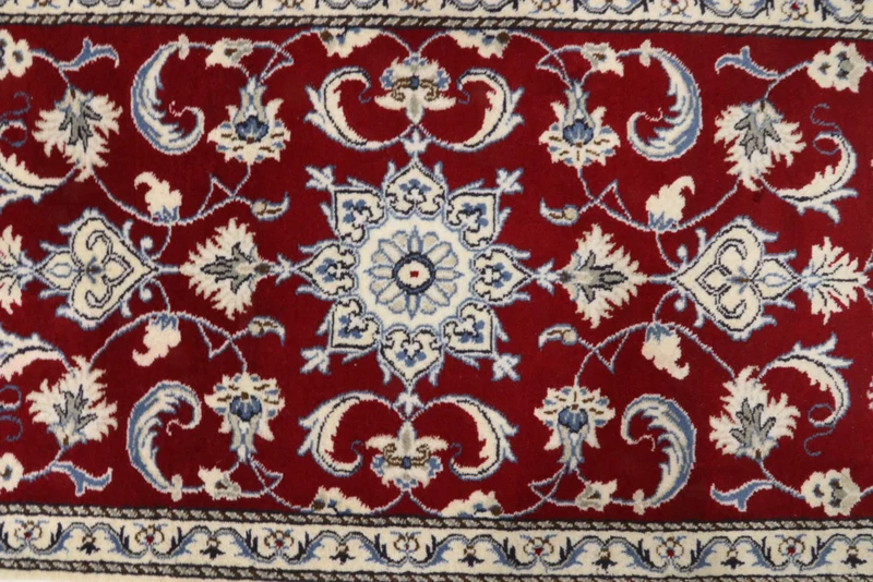 Perserteppich - Nain - 70 x 137 cm - rot