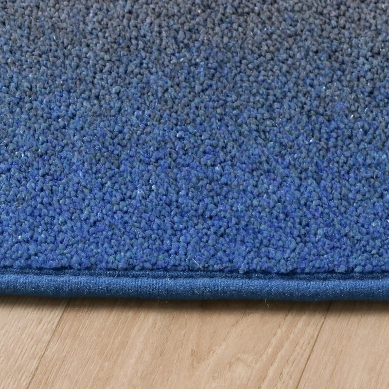 Organischer Teppich – Mellow Blau