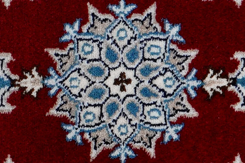 Nain 12La · Handgeknüpft – Rot, 62x37 cm