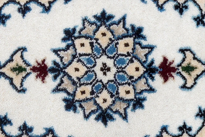 Nain 12La · Handgeknüpft – Beige, 64x39 cm