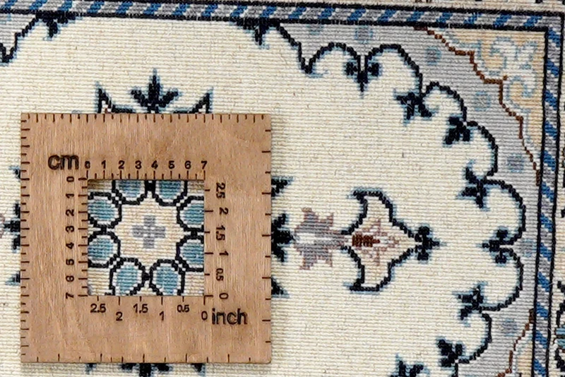 Nain 12La · Handgeknüpft – Beige, 60x39 cm