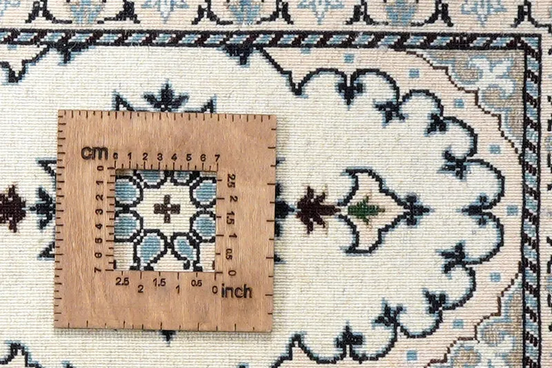 Nain 12La · Handgeknüpft – Beige, 65x38 cm