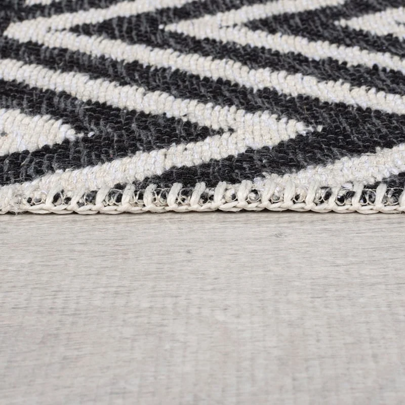 Geometrischer Teppich - Decio Teo Schwarz Weiß