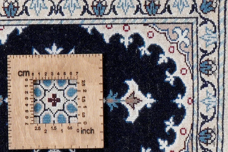 Nain 12La · Handgeknüpft – Blau, 56x39 cm