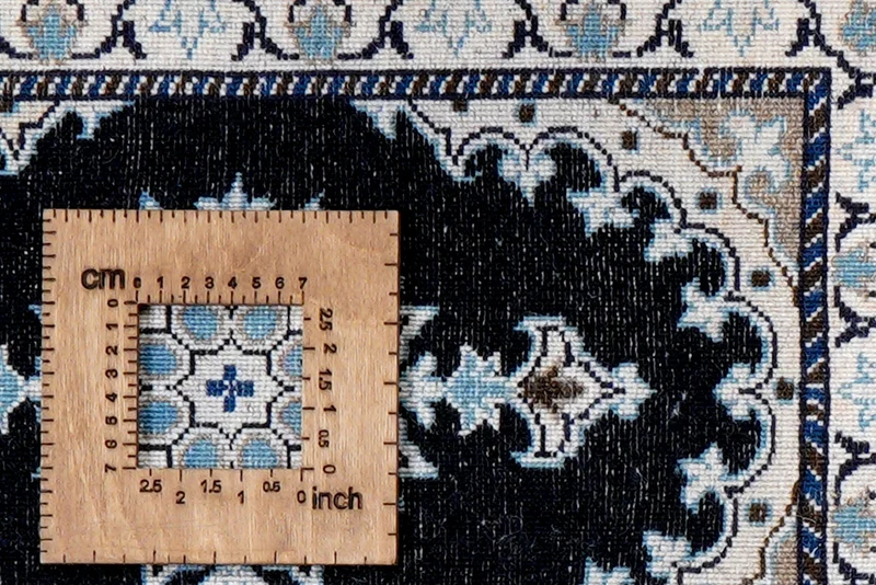 Nain 12La · Handgeknüpft – Blau, 61x40 cm