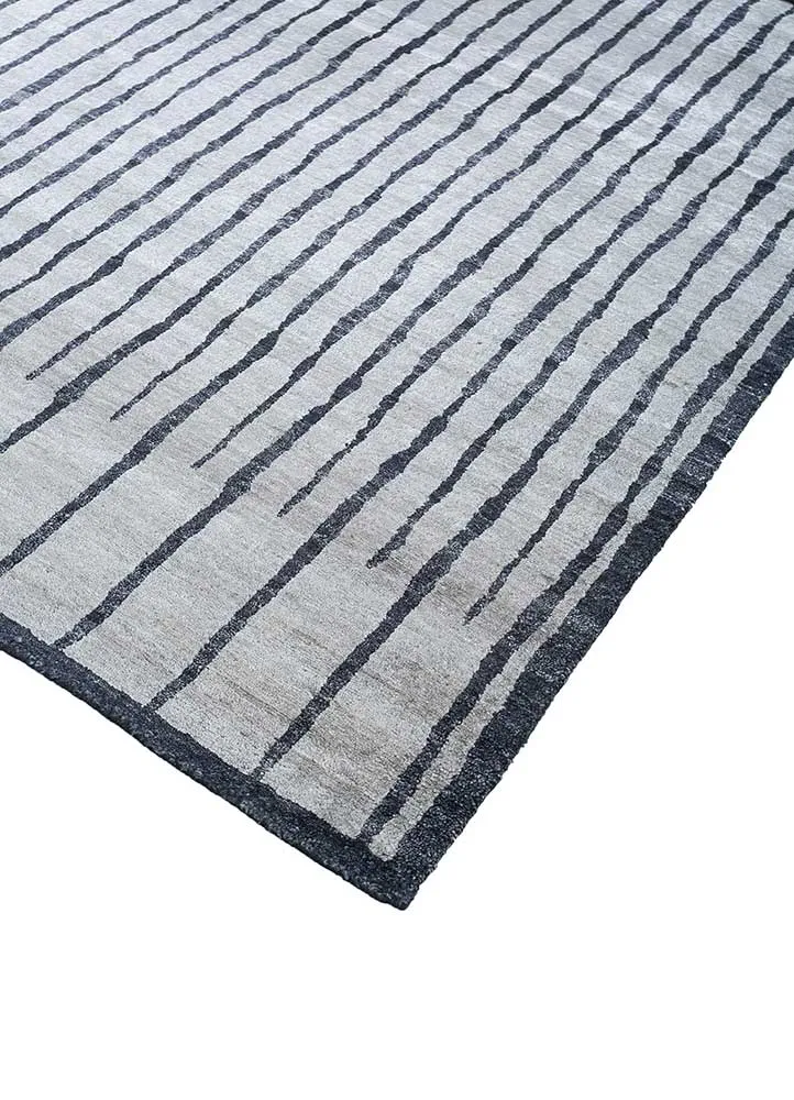 Viskose Teppich - 255 x 435 cm - hellgrau