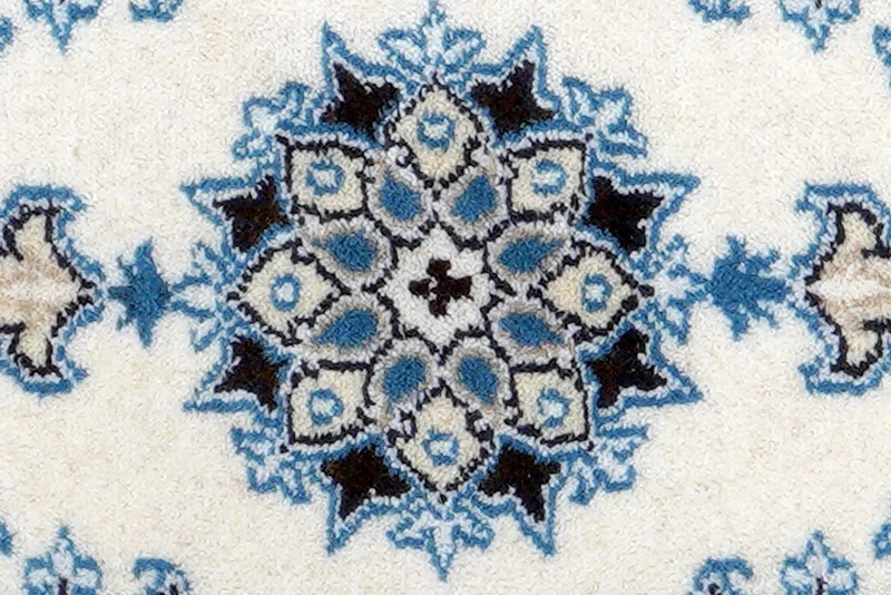 Nain 12La · Handgeknüpft – Beige, 62x39 cm