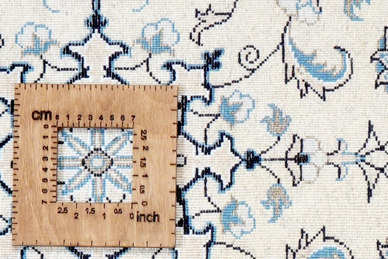 Nain 12La · Handgeknüpft – Beige, 85x57 cm