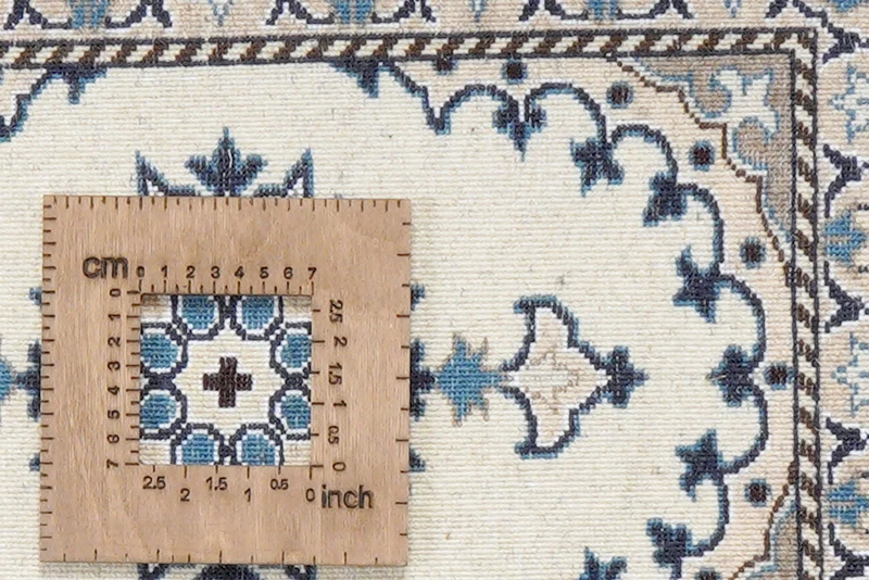 Nain 12La · Handgeknüpft – Beige, 60x39 cm