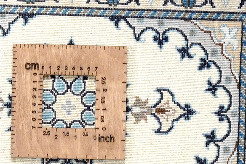 Nain 12La · Handgeknüpft – Beige, 58x39 cm
