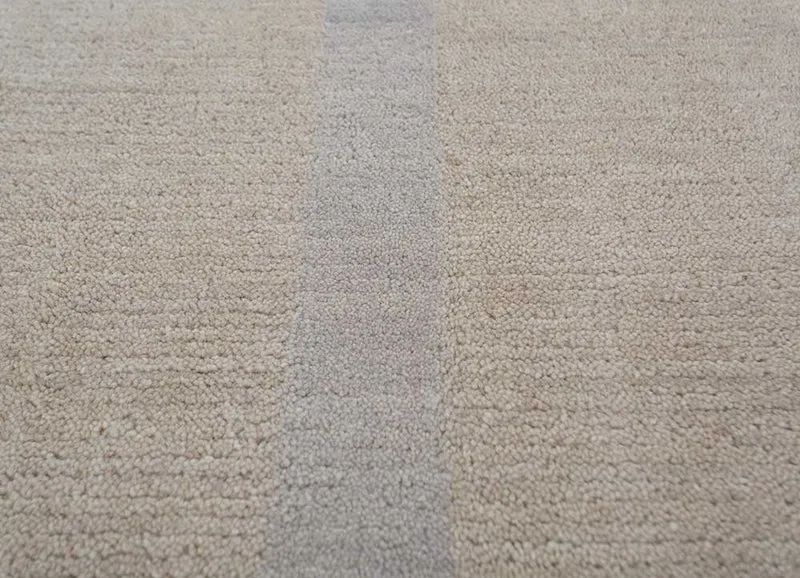 Wollteppich - 180 x 270 cm - silber