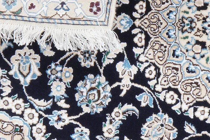 Nain 9La · Handgeknüpft – Blau, 132x88 cm